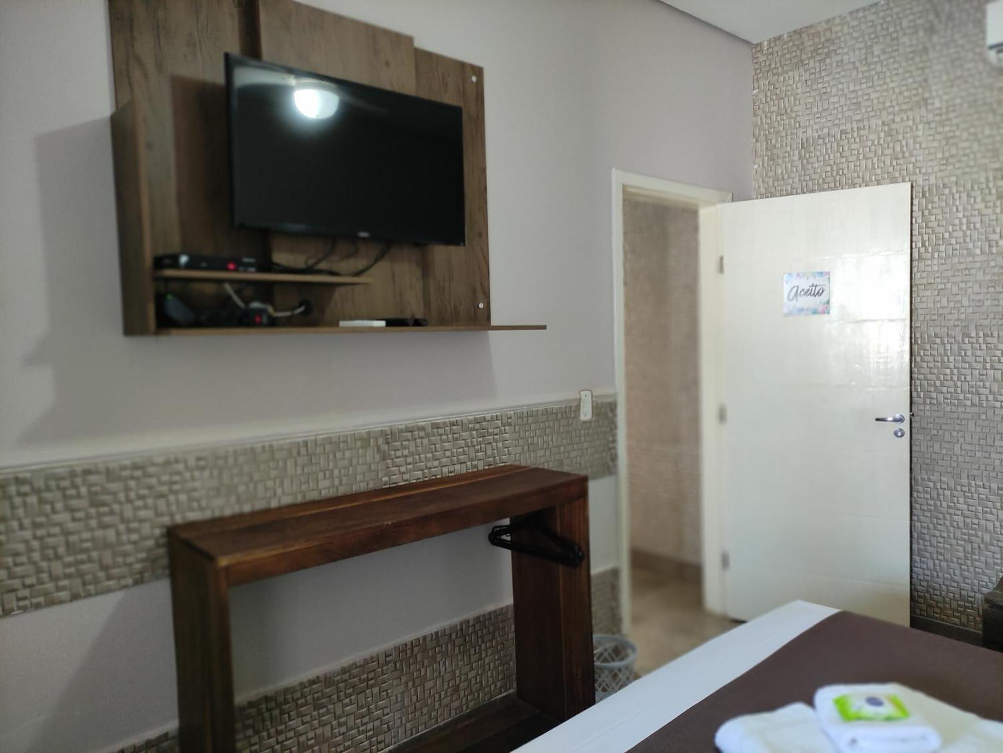 Pousada Da Gi Suites E Turismo Chapada dos Guimarães Exteriér fotografie